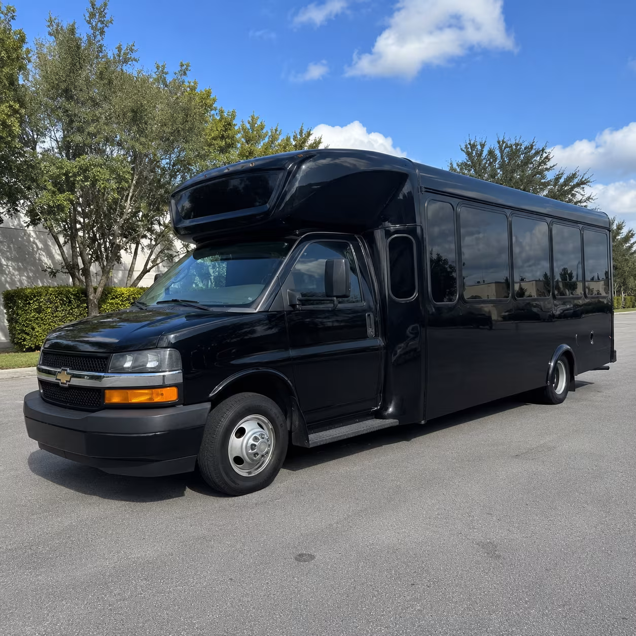 book a bus for brewery and winery tours around detroit and dearborn