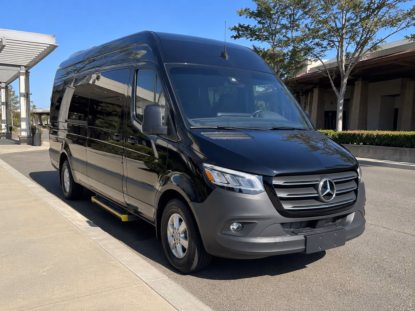 find transportation for your next airport transfer 2