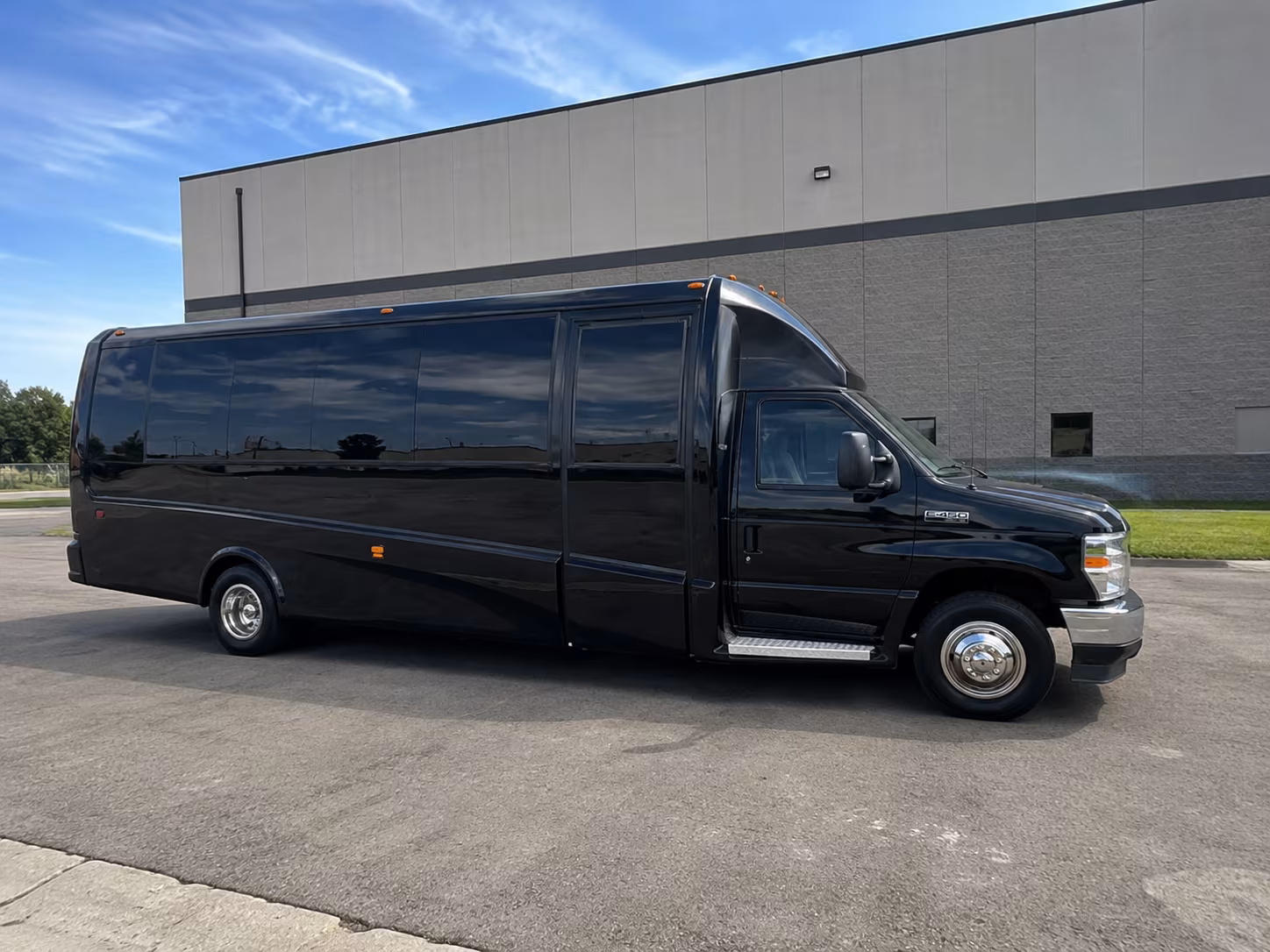 find transportation for your next airport transfer 3